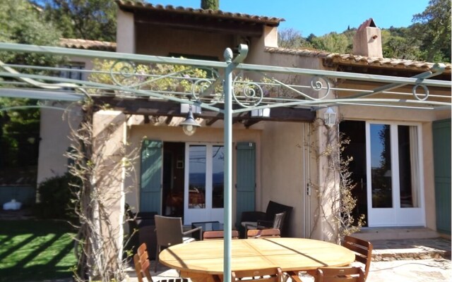 Villa avec piscine sur le Cap Nègre