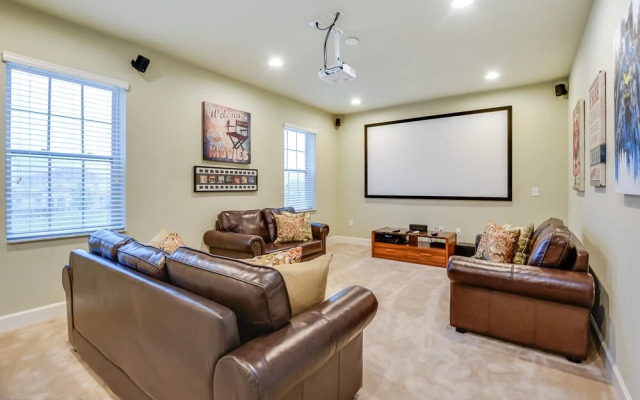 Broad Oak Villa Solterra 3