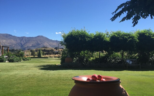 theloft@hiddenhills