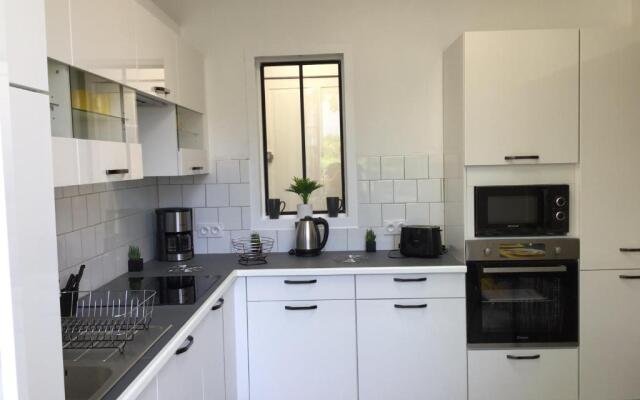 Appartement Le Solea 100m2 climatisé parking proche Sanctuaires
