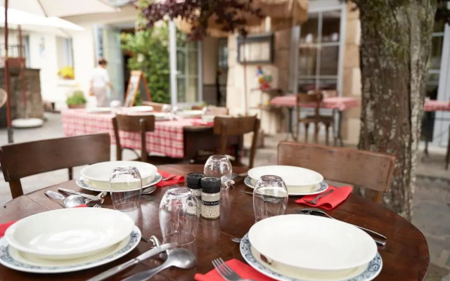 HOTEL Les Contes de Bruyeres