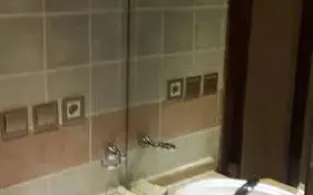 Grand Al Andalus Al Raqi Hotel