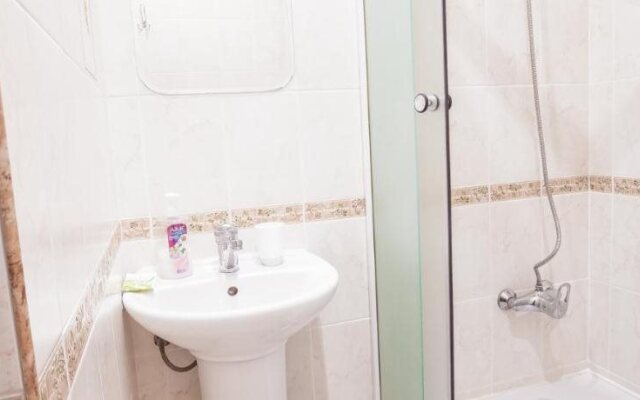Hotel Lira
