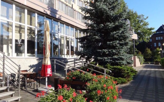 Ikar Hotel
