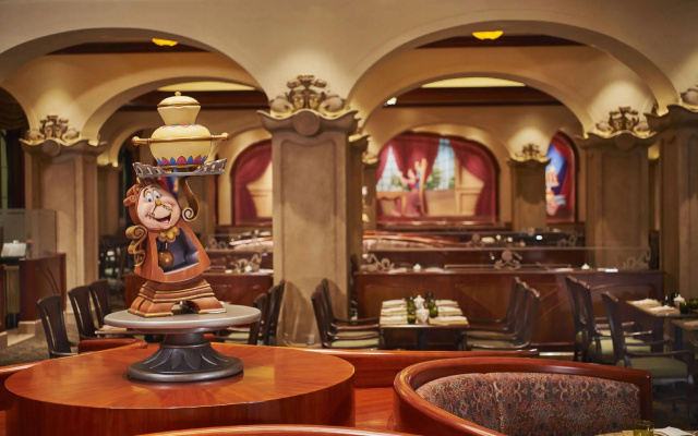 Shanghai Disneyland Hotel 