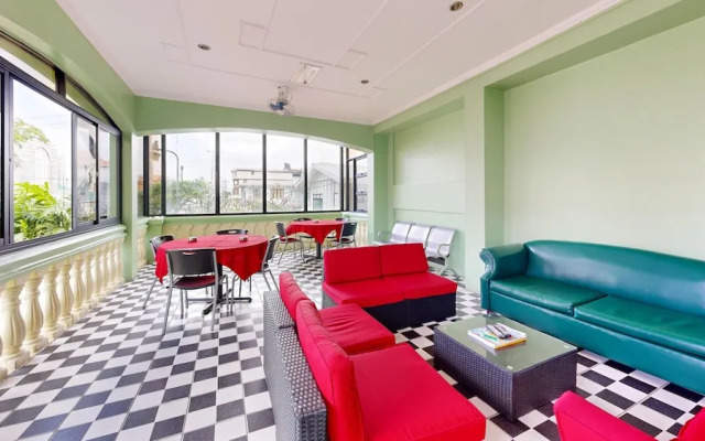 Regency Suites Hotel
