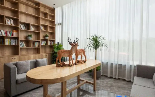 Yishan Yunshui Hotel(Yulonghe Store, Shili Gallery, Yangshuo County)