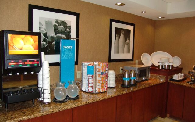 Hampton Inn Garden City