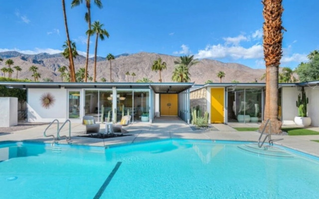 Limon Palm Springs