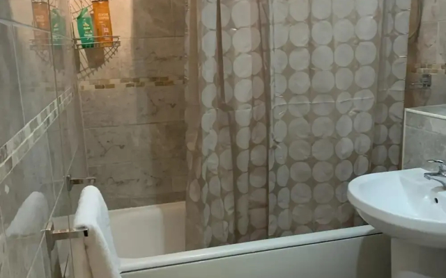 2-bed House Sleeps 4 - Enclosed Garden - Tv & Wifi