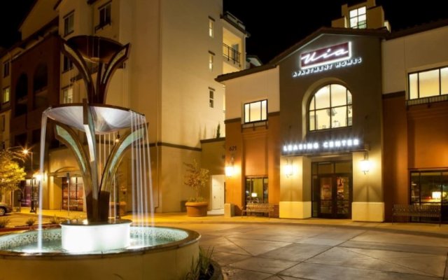 Global Luxury Suites in Sunnyvale