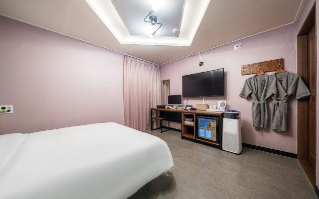 Chuncheon Bomnae Self Check-in Motel