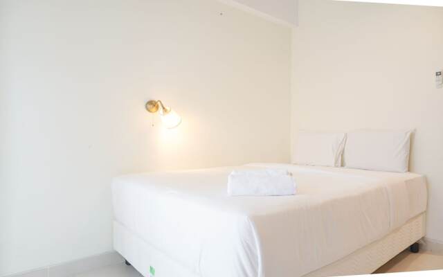 Warm And Simply Studio Room West Vista Apartment