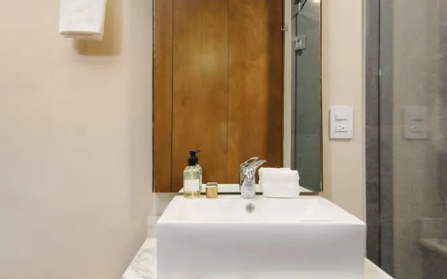 Upscale 4BR House in Condesa