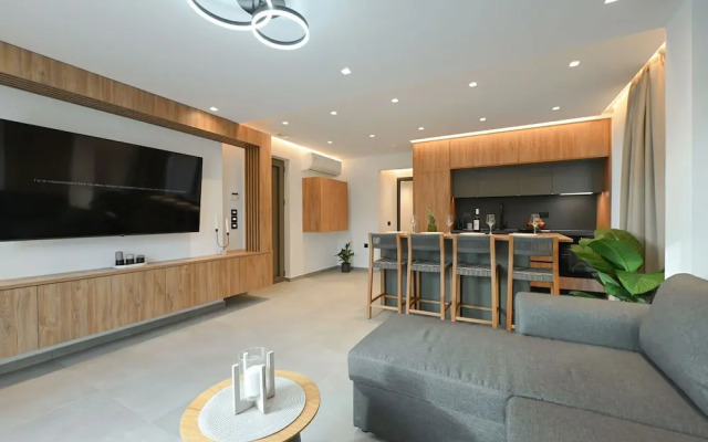 MGK Complex Suite With Private Pool Ligaria Made