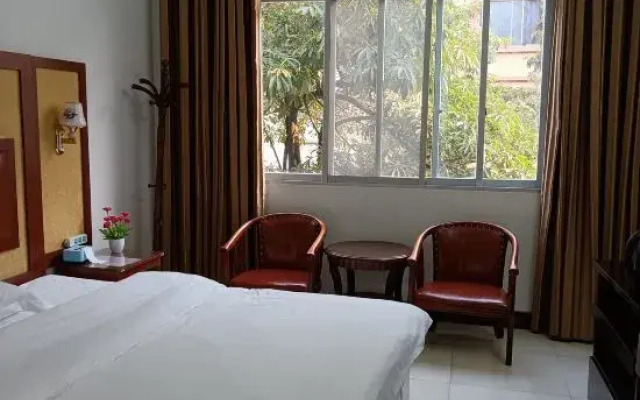 Fengshan Yufeng Hotel
