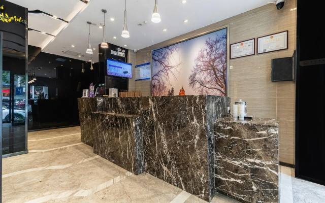 Lavande Hotel (Xi'an Fengcheng 1st Road Youth Center Metro Station Branch) – Lobby – Xi'an
