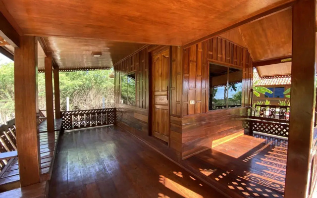 Jing Jo Boutique Bungalow