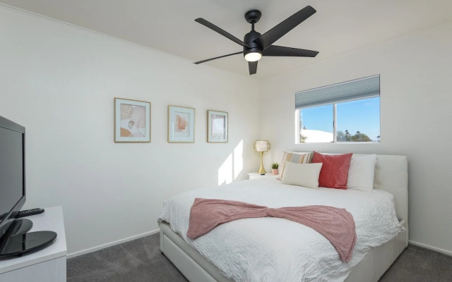 Villa Sunshine 2 Bedroom Condo by RedAwning