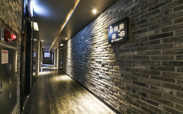 Central Person Hotel Pyeongtaek
