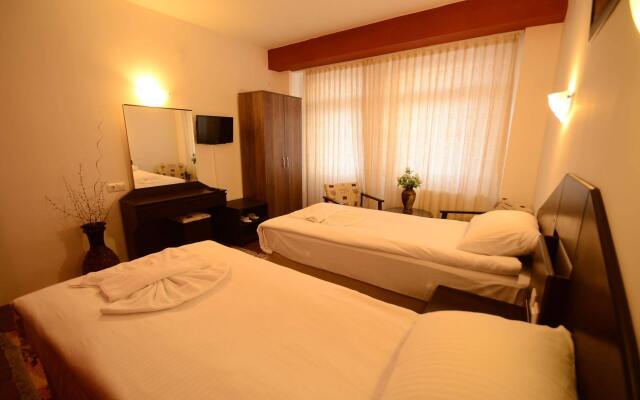 Matiasos Hotel