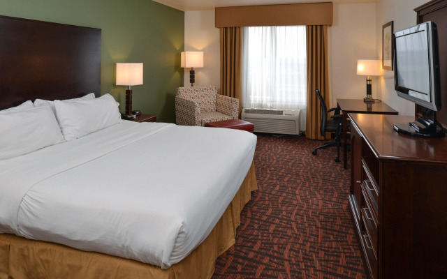 Holiday Inn Express & Suites Cherry by IHG