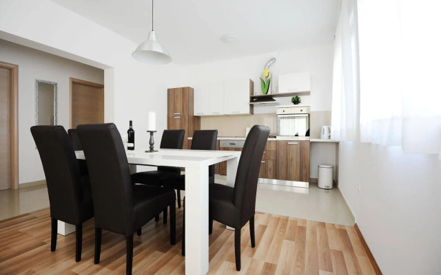 Apartments Hills