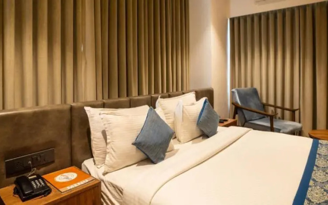 Pinnacle Grand Hotel and Banquets