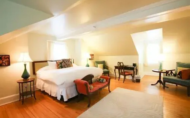 Snapdragon Inn