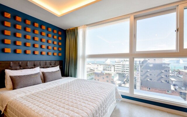 The SWEET Hotel