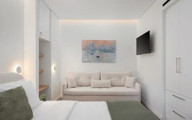 Athenian Acropolis Residence
