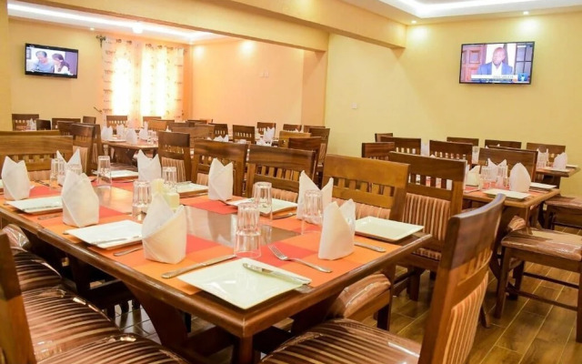 Kiandani Hotel
