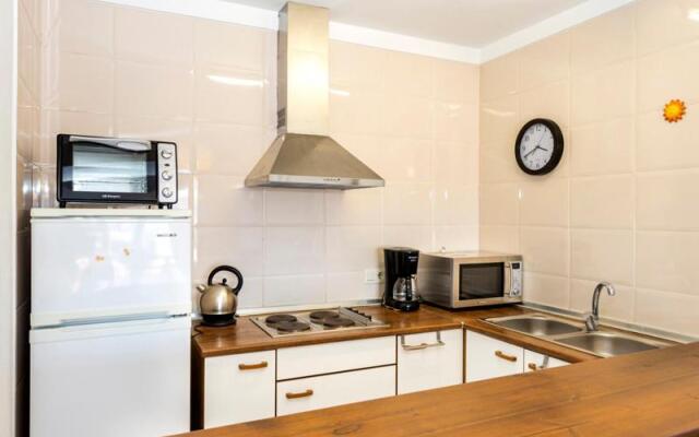 1015 Piso Gran Lago con 3 habitaciones y piscina