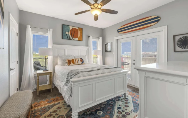 Ocean Views Optional Golf Cart Sleeps 14