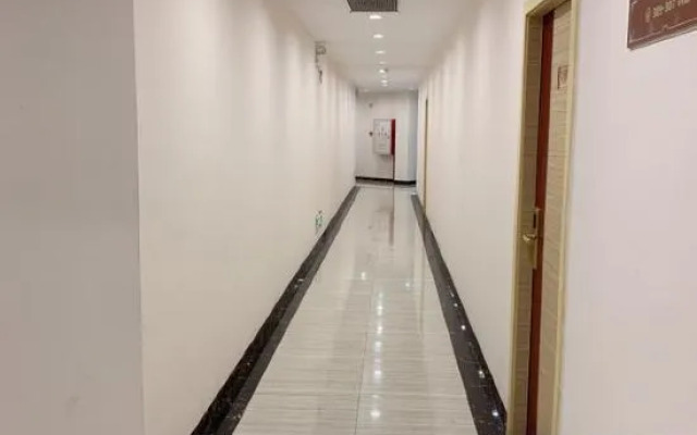 Fengyuanju Business Hotel