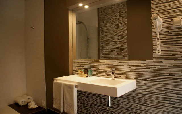 Aqua Ria Boutique Hotel