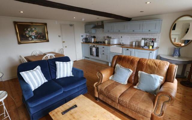 Monmouth House Apartments