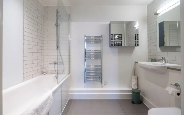 Chic & Stylish 2Bed in Heart of London