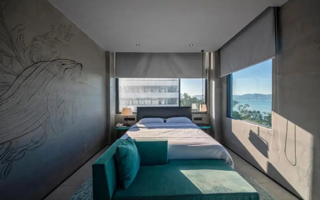 YueLanwan Seaside Resort Hotel