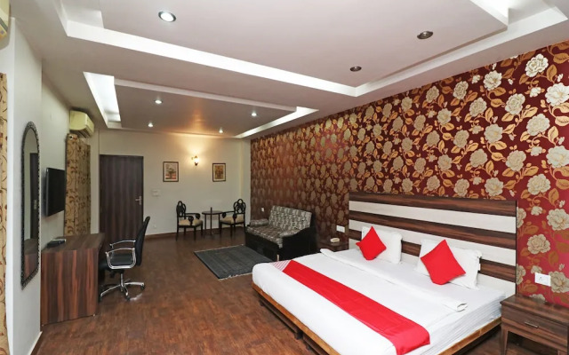 OYO 2484 Hotel Silver Star