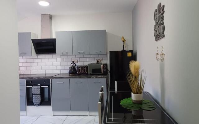 Black Pearl Luxury Apartments