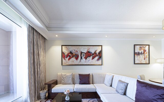 Grandeur Living 2BR plus Maid with Beach Access