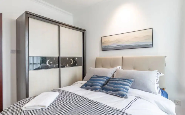 Locals Boutique Apartment Huafa Plaza 10
