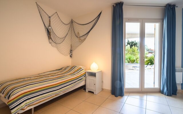Luxury Villa Offering Privacy & Private Swimming Pool