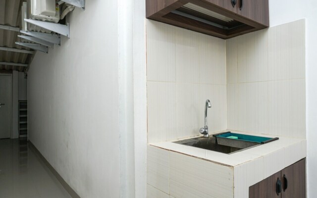 Spacious Studio 2nd Floor at Meruya 8 Puri Kembangan