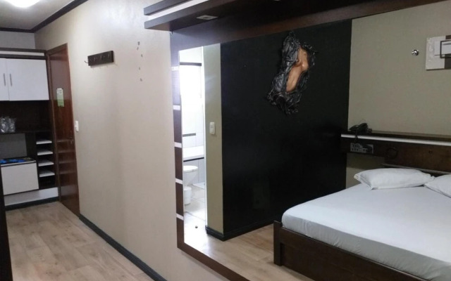 Motel Avenida - Adult Only