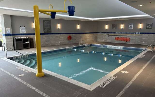GLo Best Western Mississauga Corporate Centre