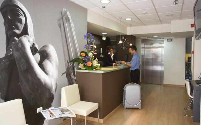 Hotel Adonis Capital