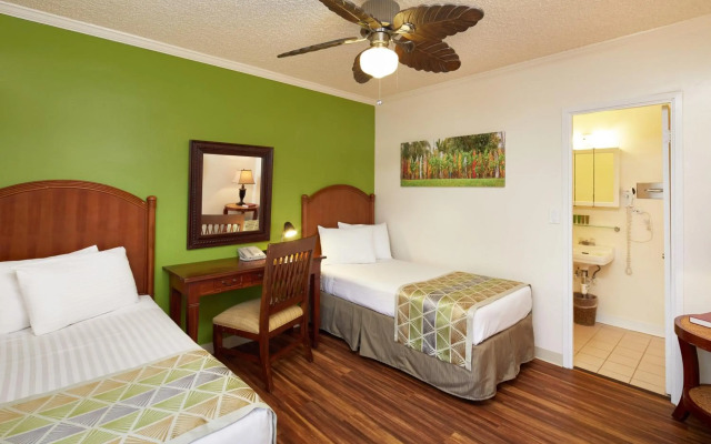 Pacific Marina Inn Airport Hotel