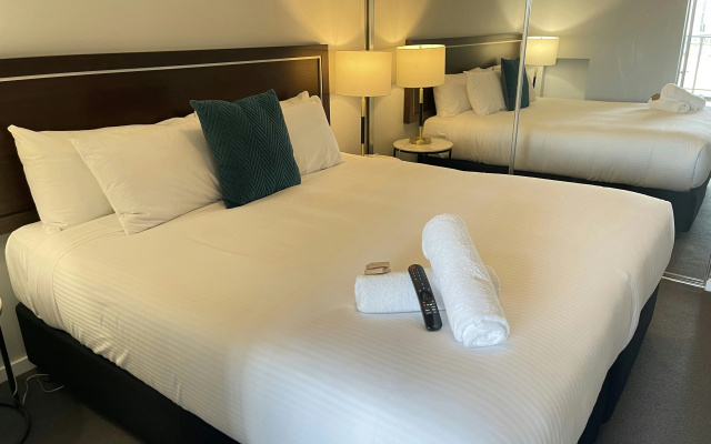 Honeysuckle Executive Apartments – Guest Rooms – Newcastle